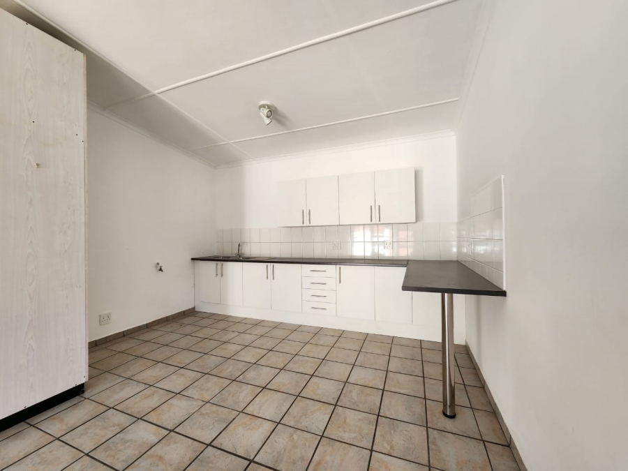 To Let 1 Bedroom Property for Rent in Selborne Eastern Cape